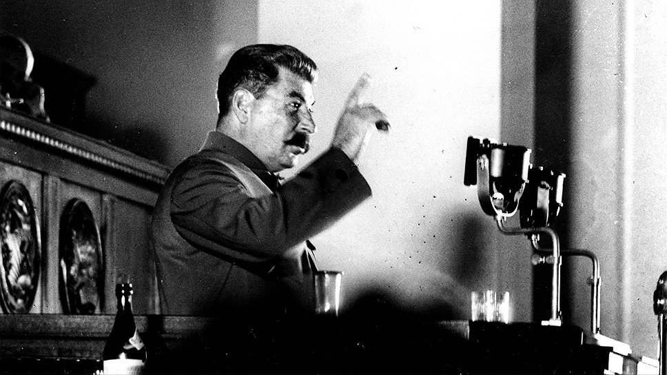 Сталин не скрывал, что массовое стахановское движение необходимо для обоснования повсеместного повышения норм выработки 
