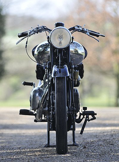 Среди владельцев мотоциклов марки Brough Superior были Бернард Шоу и Лоуренс Аравийский