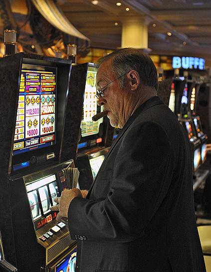 Американцы много и упорно трудятся, чтобы раз в год спустить заработанное в казино Невады