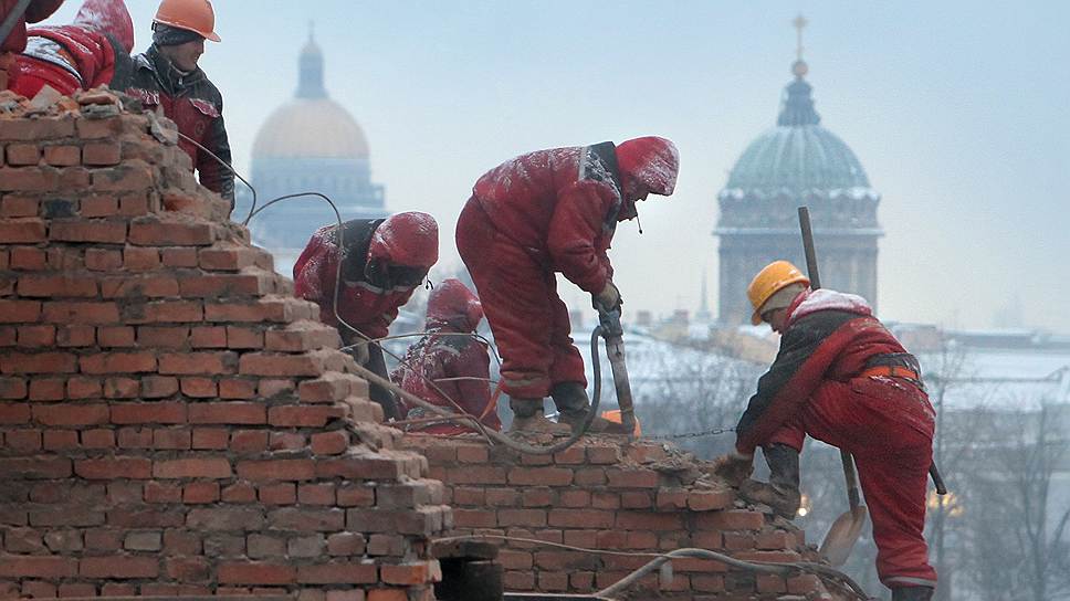 Строительство гостиниц в Петербурге не успевает за ростом турпотока 
