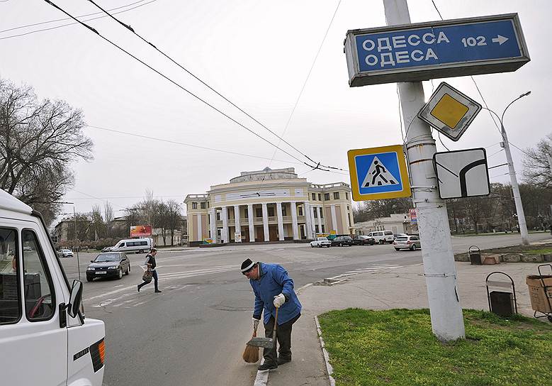 На Украину приднестровцы по российским паспортам ездить теперь боятся 
