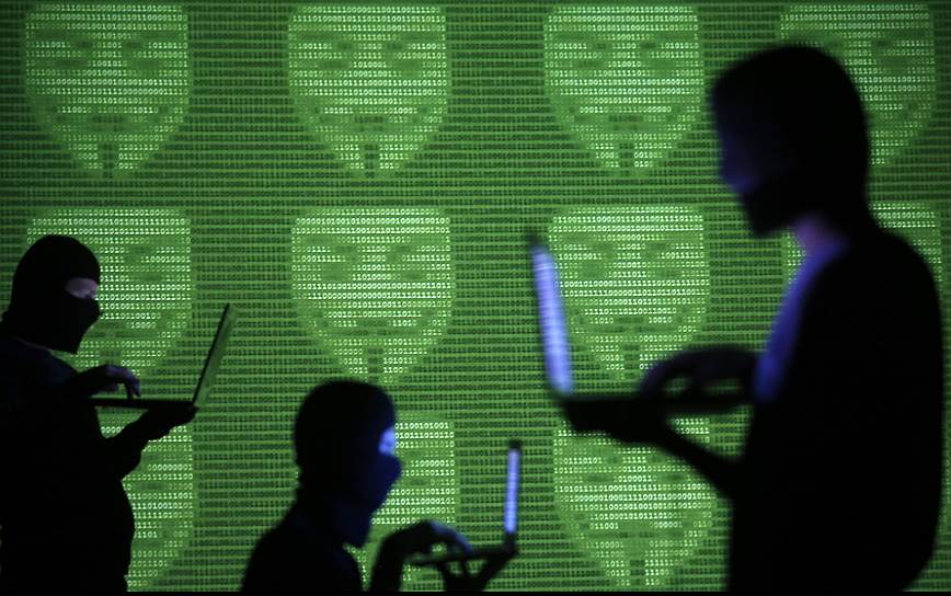 Личности хакеров редко удается раскрыть, потому что специалистов по киберугрозам больше интересуют не преступники, а их жертвы