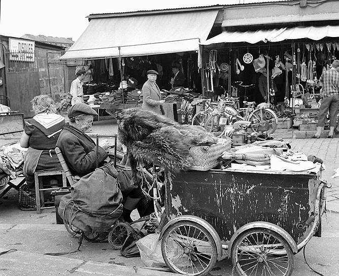 Блошиный рынок Сент-Уэн, Париж