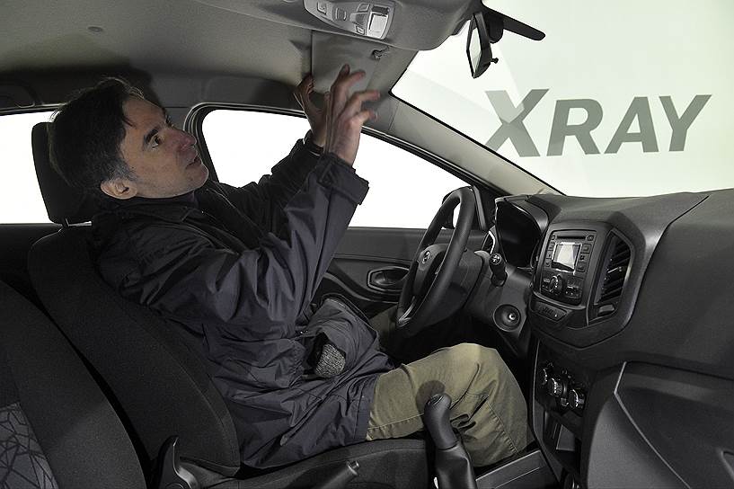 Качества кроссовера Lada XRay потребители пока не оценили, но цена уже многих впечатлила 
