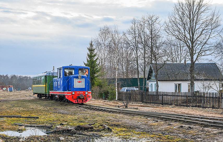 Энтузиасты из Санкт-Петербурга собрали коллекцию старой техники и в 2014 году открыли под Новгородом музей Тесовской железной дороги  

