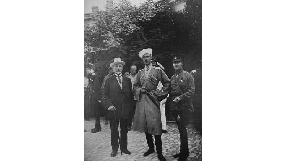 А. В. Кривошеин, П. Н. Врангель и П. Н. Шатилов. Крым. 1920 г.