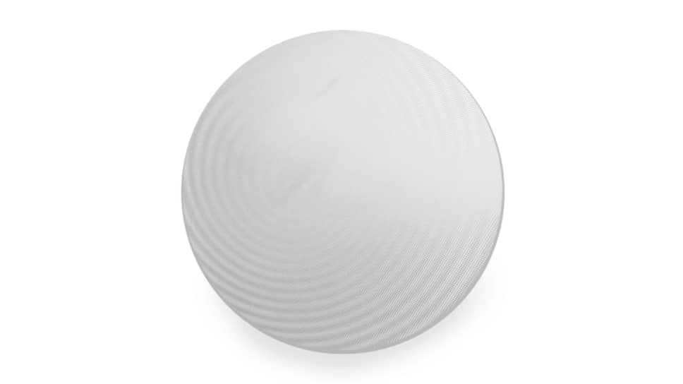 Тонкая спутниковая антенна