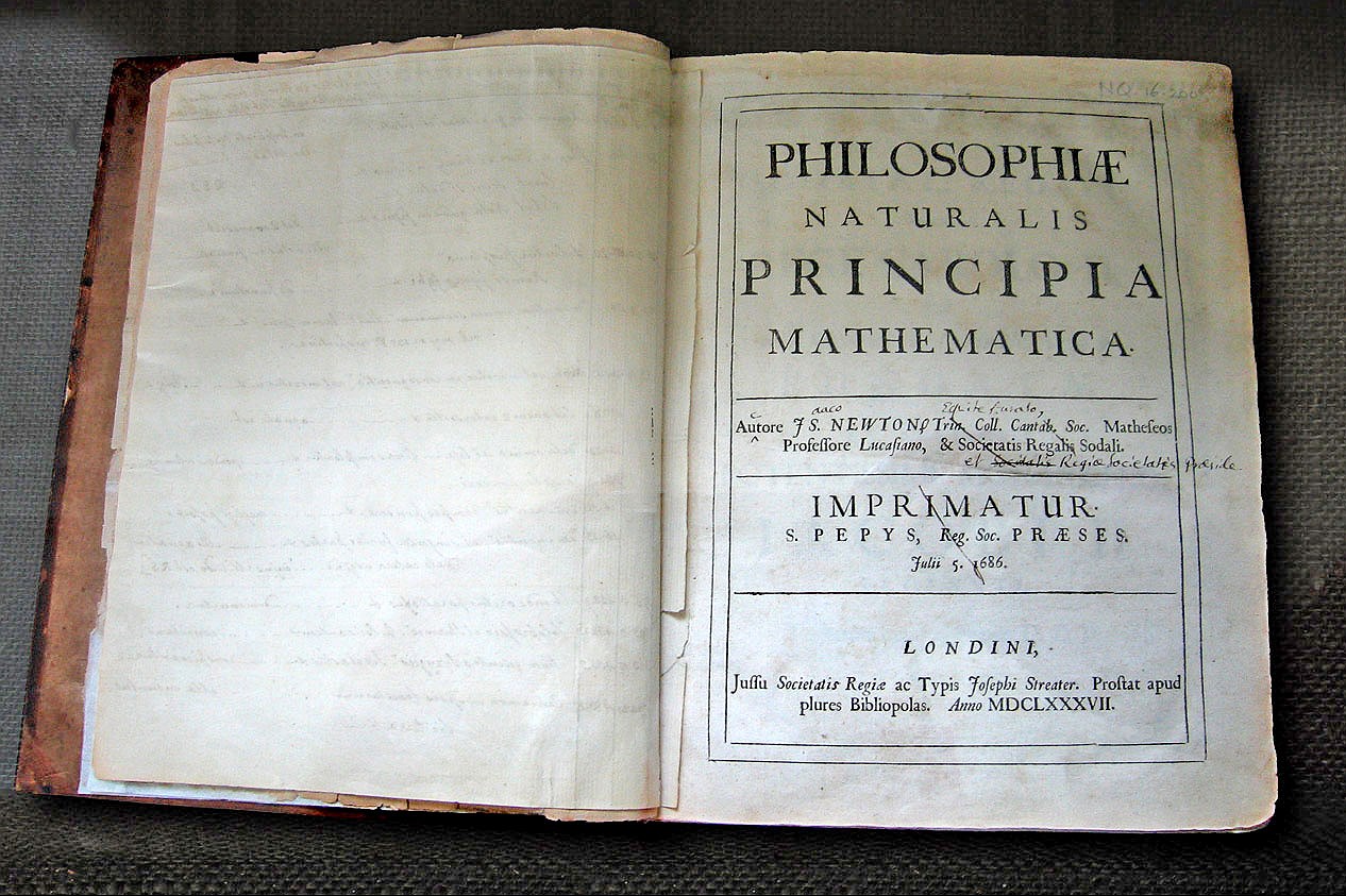 Ньютон начало книга. Ньютон математические начала натуральной философии. Книга Ньютона математические начала натуральной философии. Математические основы натуральной философии.