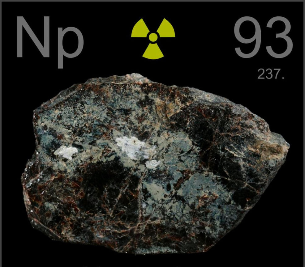 Нептуний–237 — Радиоактивный нуклид химического элемента нептуния с атомным номером 93 и массовым числом 237