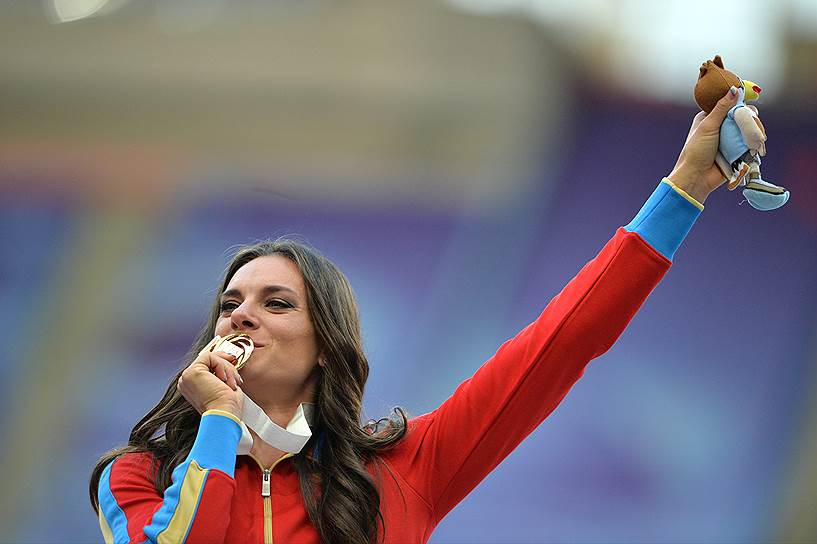Двукратная олимпийская чемпионка в прыжках с шестом Елена Исинбаева