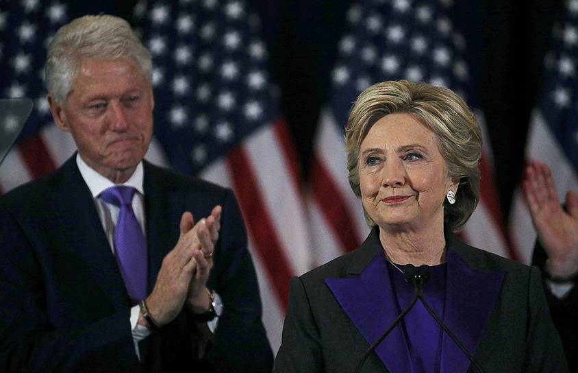 Кандидат в президенты США от Демократической партии Хиллари Клинтон (справа) и бывший президент США Билл Клинтон (слева)
