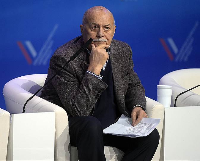 Председатель комитета Госдумы по культуре Станислав Говорухин