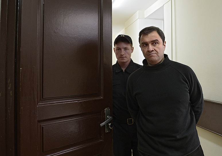Бывший заместитель министра культуры России Григорий Пирумов (справа)