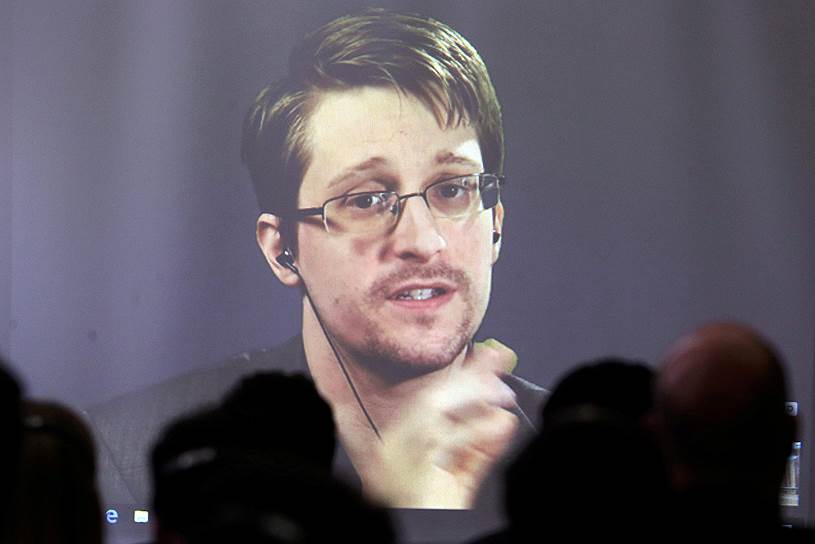 Бывший сотрудник Агентства национальной безопасности США Эдвард Сноуден