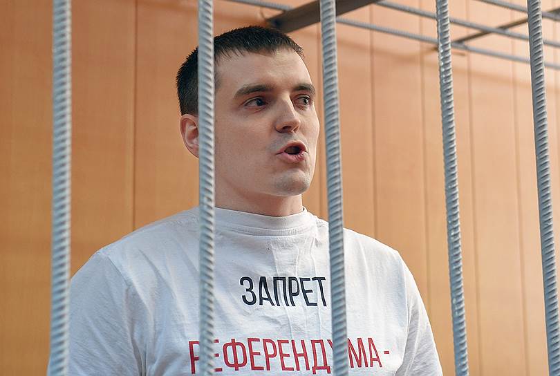Осужденный за экстремизм журналист Александр Соколов