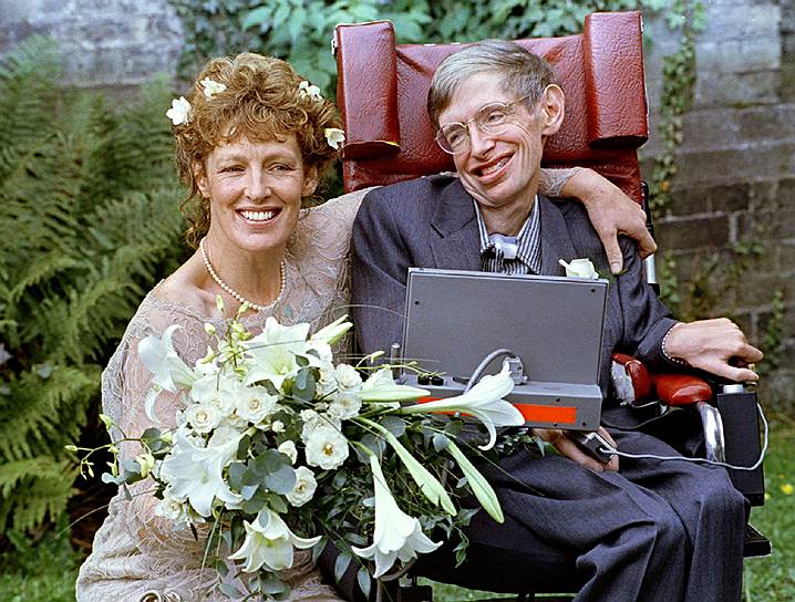 Физик Стивен Хокинг с женой Элайн