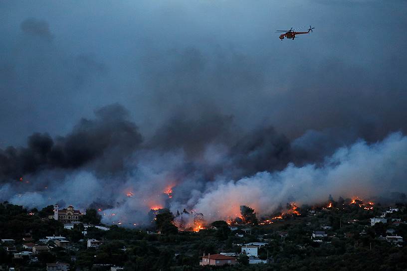 В интервью журналистам местные жители сравнивают пожары с последним днем Помпеи
