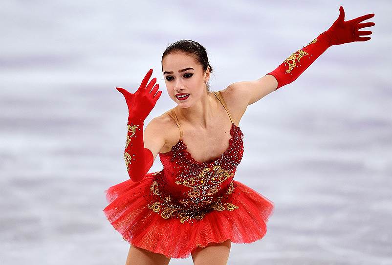 Олимпийская чемпионка по фигурному катанию Алина Загитова