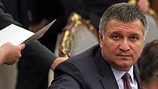 Глава МВД Украины не исключил обыски в случае подкупа избирателей штабом Порошенко