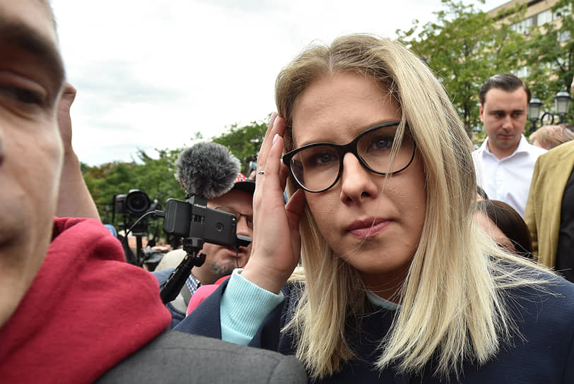 Юрист Фонда борьбы с коррупцией Алексея Навального Любовь Соболь 