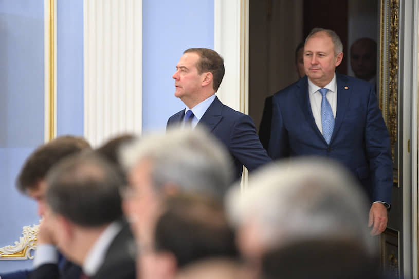 Премьер-министр России Дмитрий Медведев и премьер-министр Белоруссии Сергей Румас