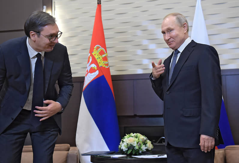 Президенты Сербии и России Александр Вучич (слева) и Владимир Путин