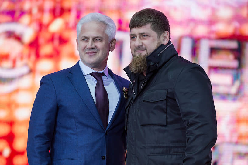 Премьер-министр Чечни Муслим Хучиев (слева) и глава республики Рамзан Кадыров