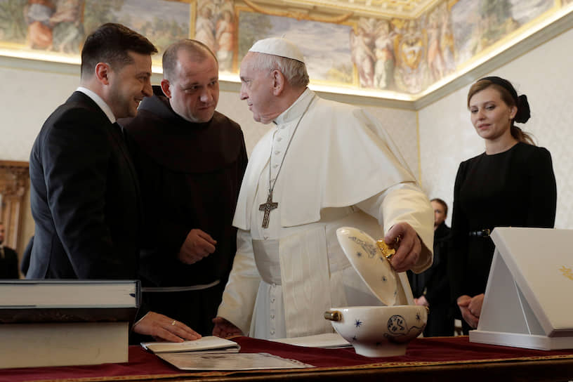 Президент Украины Владимир Зеленский и папа римский Франциск