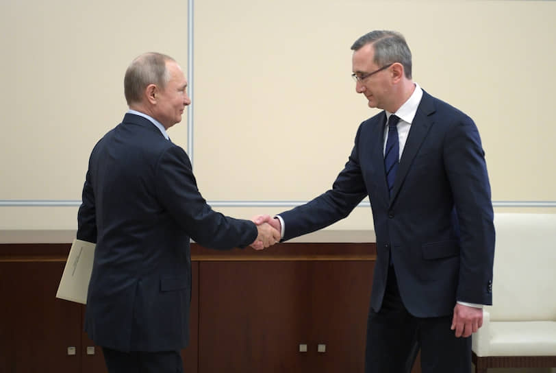 Президент Владимир Путин и врио губернатора Калужской области Владислав Шапша