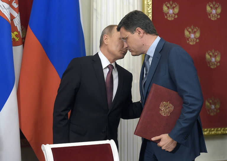 Президент России Владимир Путин (слева) и министр энергетики Александр Новак 
