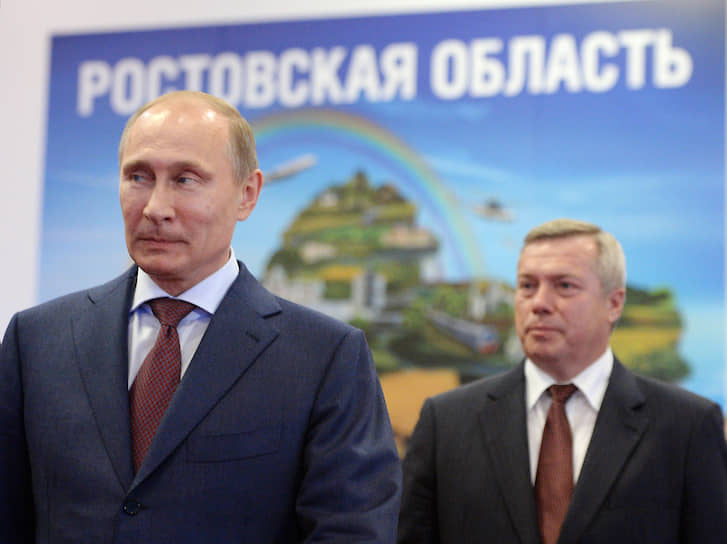 Президент России Владимир Путин и губернатор Ростовской области Василий Голубев