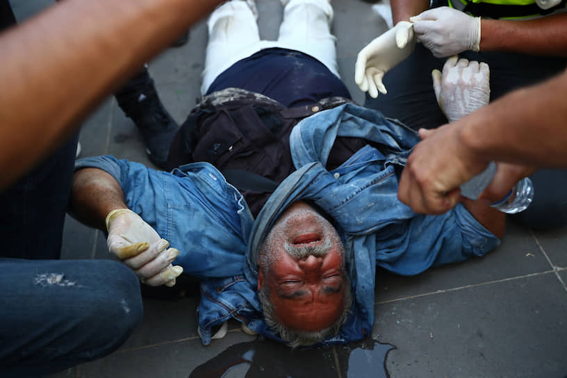 Всего при столкновении протестующих и правоохранительных органов в Бейруте пострадали 728 человек