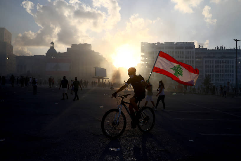 Посольство США поддержало протесты в Бейруте. По его мнению, ливанский народ «слишком много страдал» и заслуживает того, чтобы власти к нему прислушались