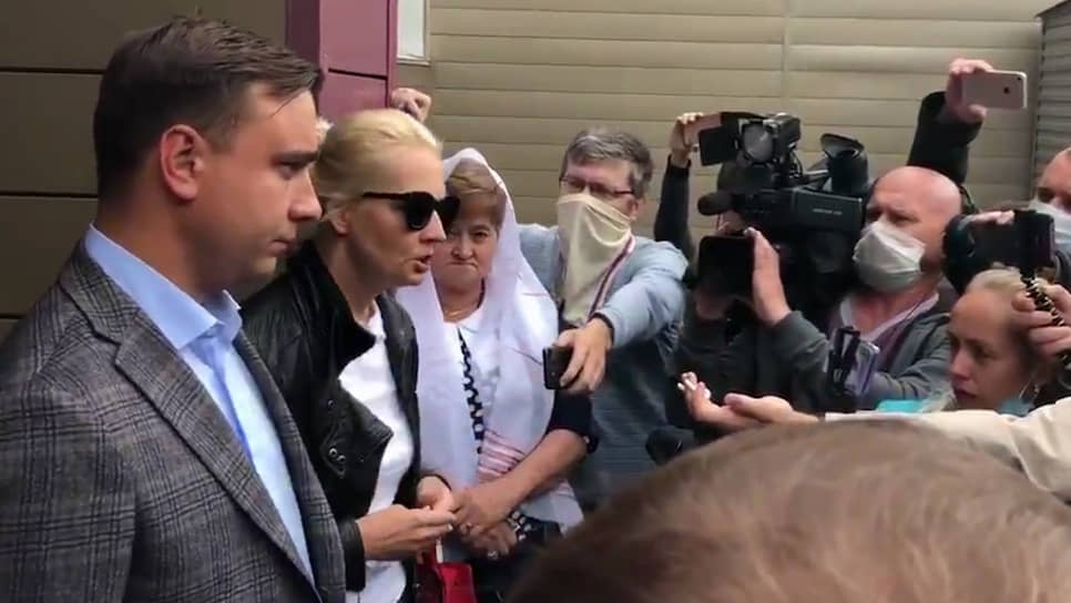 Директор ФБК Иван Жданов и Юлия Навальная