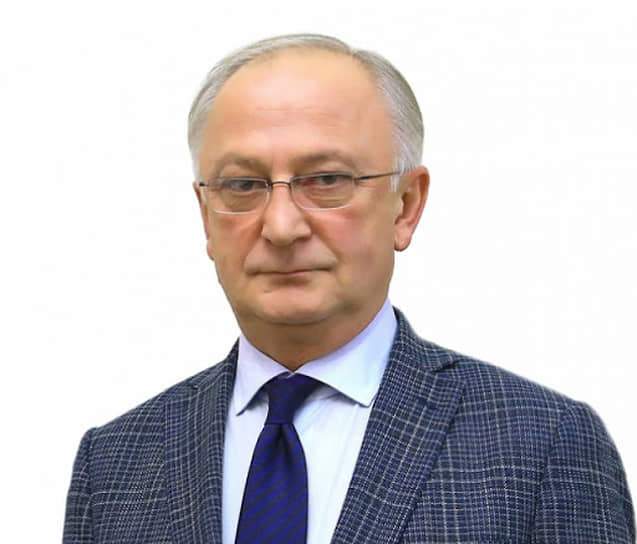 Председатель правительства Дагестана Абдулпатах Амирханов