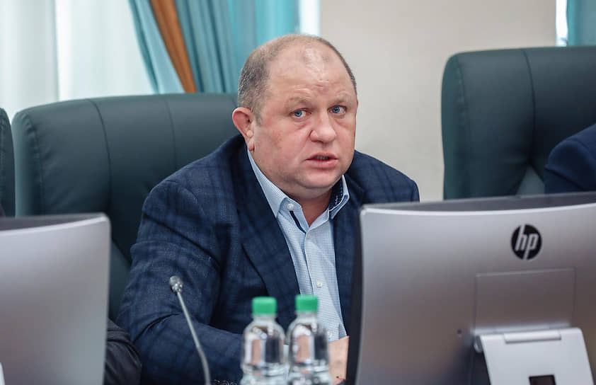 Депутат Сахалинской областной думы Дмитрий Пашов
