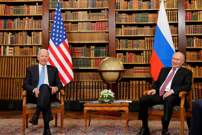 Президенты США и России Джо Байден и Владимир Путин