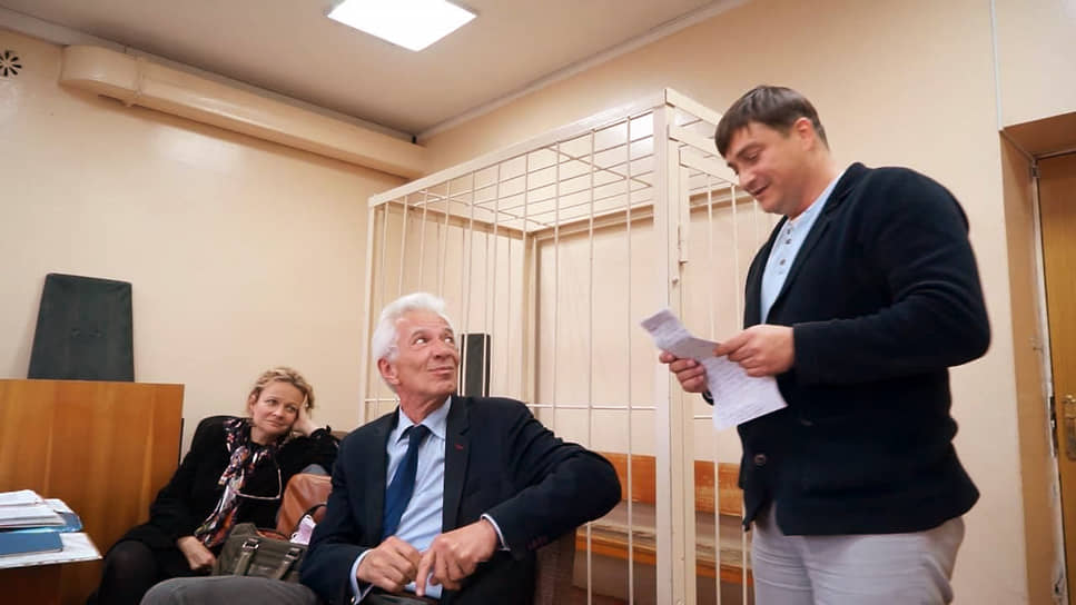 Вячеслав Егоров (справа)