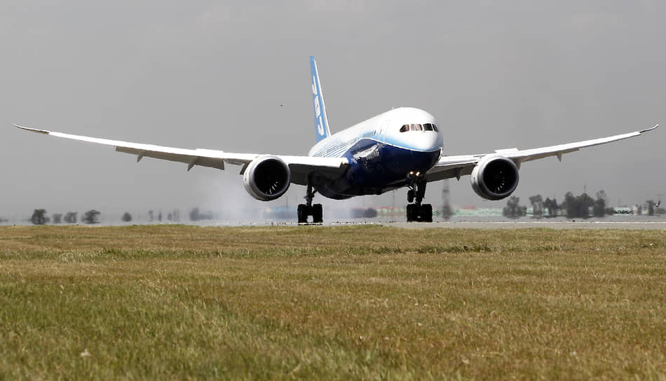 Boeing 787-8 Dreamliner