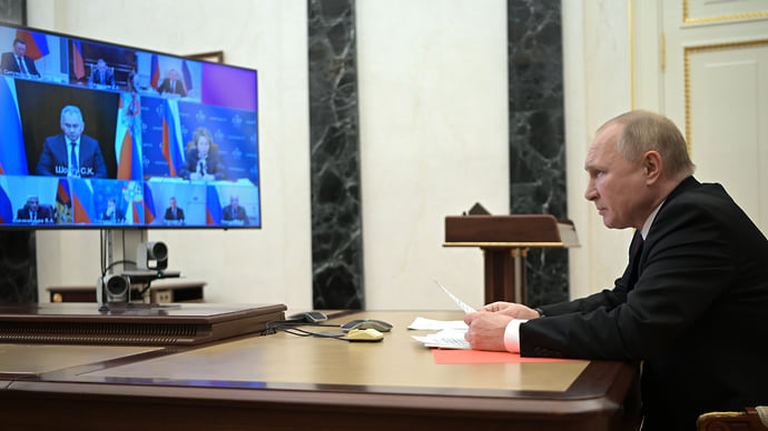 Путин поручил проиндексировать пенсии военных пенсионеров на 8,6%