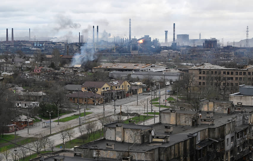 Вид на территорию металлургического комбината «Азовсталь»