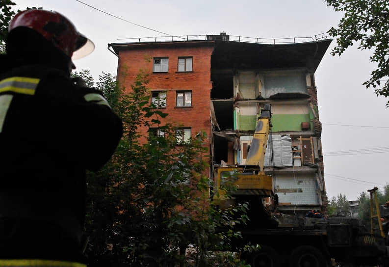 Обрушение пятиэтажного дома в городе Омске