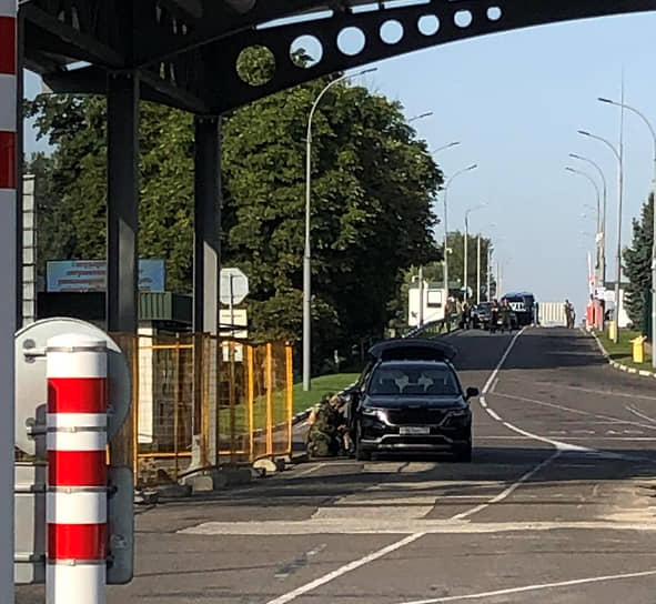 Опубликованная погранслужбой фотография автомобиля 