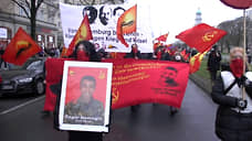 В Берлине прошел коммунистический митинг с флагами ГДР, ДНР и Палестины