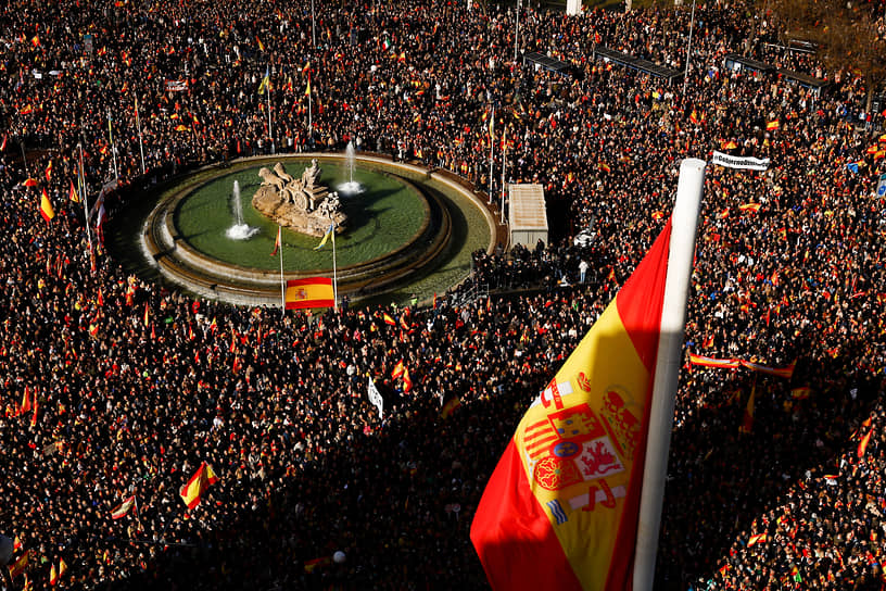 Митинг против правительства в Мадриде