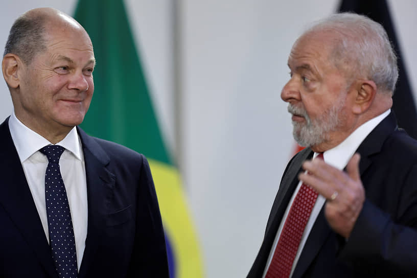 Канцлер Германии Олаф Шольц (слева) и президент Бразилии Луис Инасиу Лула да Силва