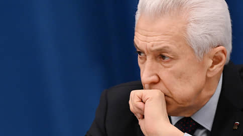 РИА Новости: Путин не встретился с главой фракции Единой России из-за положительного ПЦР-теста у Васильева