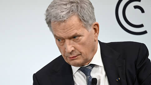 Президент Финляндии заявил о ни с кем не согласованном предложении премьера передать Украине истребители