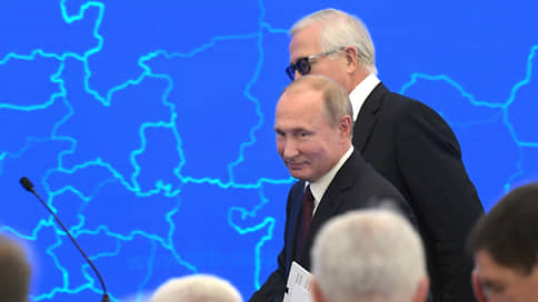 Bloomberg: бизнесмены пожалуются Путину на увеличение роли государства в экономике