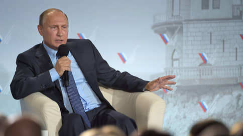 Путин прибыл в Крым в день годовщины включения полуострова в состав России